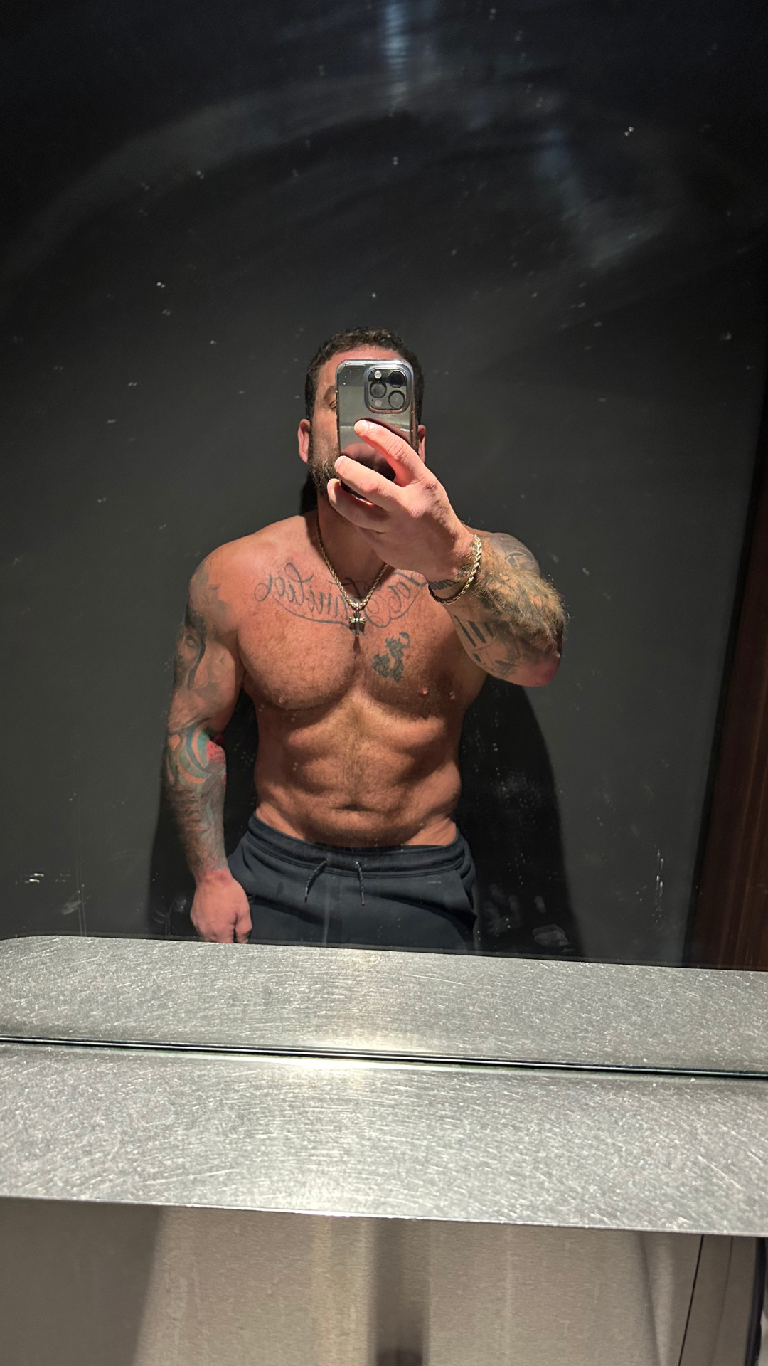 🏔️ The Boulder Shoulder™: Deltoid Width (The Mountain's Peak) 🏔️